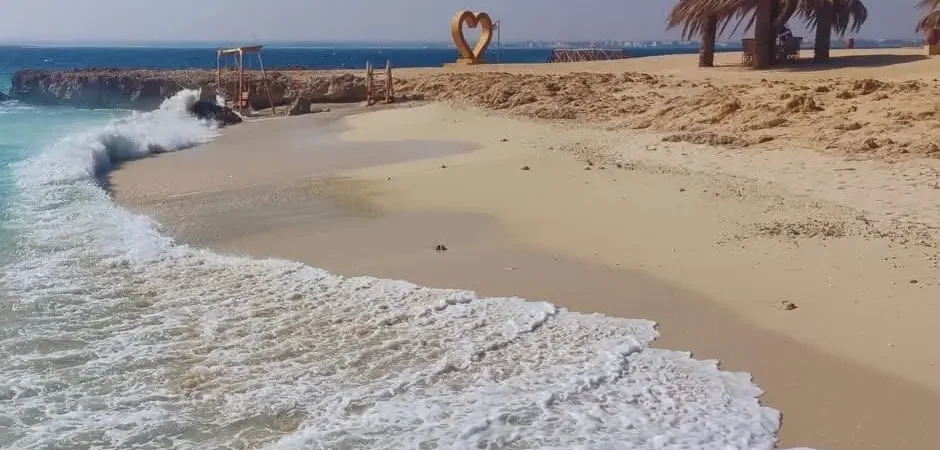 magawish island speedboat